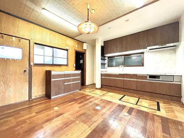 愛西市北一色町証文　中古一戸建て