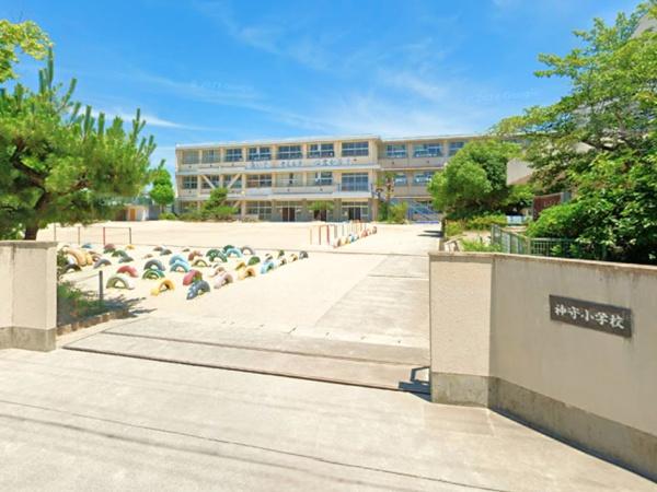 津島市越津町字こがねの土地(津島市立神守小学校)