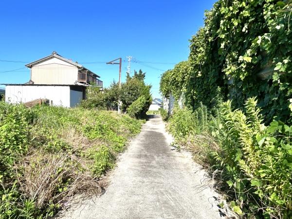 愛西市本部田町茨塚の土地