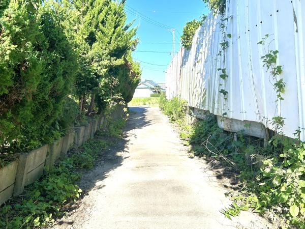 愛西市本部田町茨塚の土地
