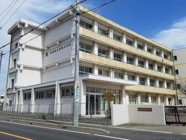 津島市青塚町５丁目の土地(津島市立蛭間小学校)