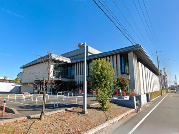 稲沢市幸町の土地(稲沢市立中央図書館)