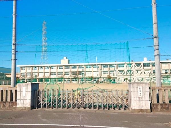 愛西市須依町北前の土地(愛西市立佐屋中学校)