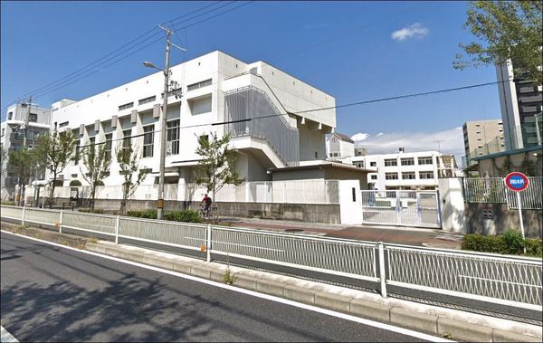 大阪市福島区海老江3丁目の中古一戸建て(大阪市立海老江東小学校)