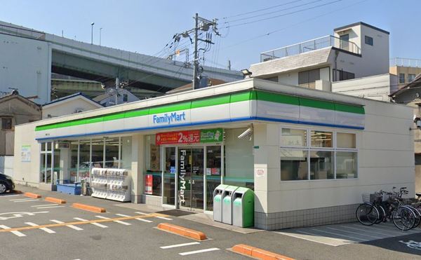 ネオハイツ港大橋(ファミリーマート港晴四丁目店)