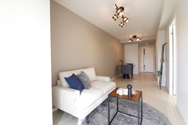 プレミスト堺筋本町ラディーナ