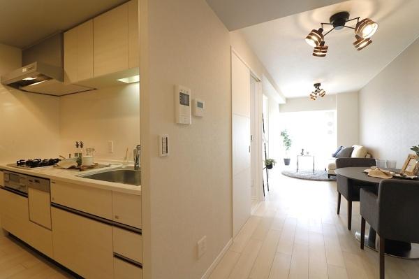 プレミスト堺筋本町ラディーナ