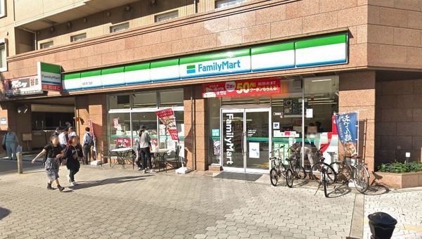 メロディハイム東船場(ファミリーマート谷町四丁目店)
