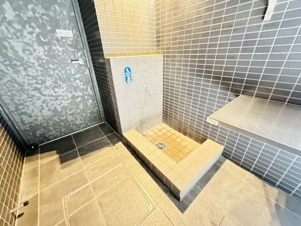 プレミスト南船場