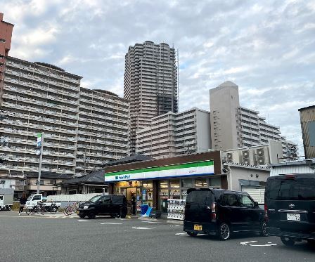 ルネ・パークプラザ(ファミリーマート此花酉島店)
