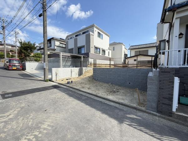 横浜市南区中里３丁目の新築一戸建