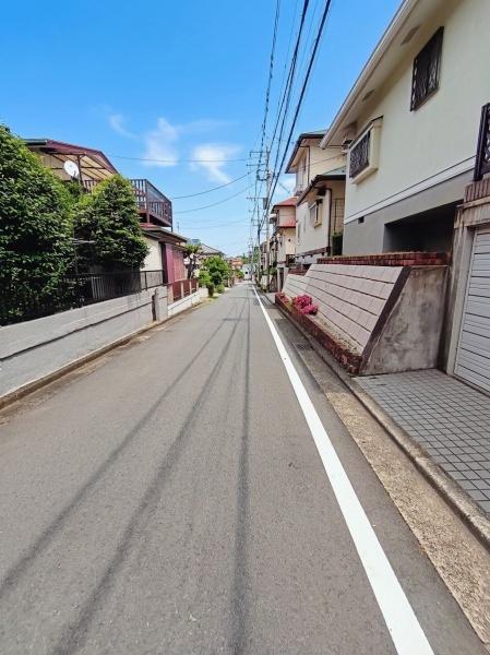 横浜市南区別所中里台の中古一戸建て