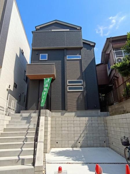 横浜市南区六ツ川4丁目の新築一戸建