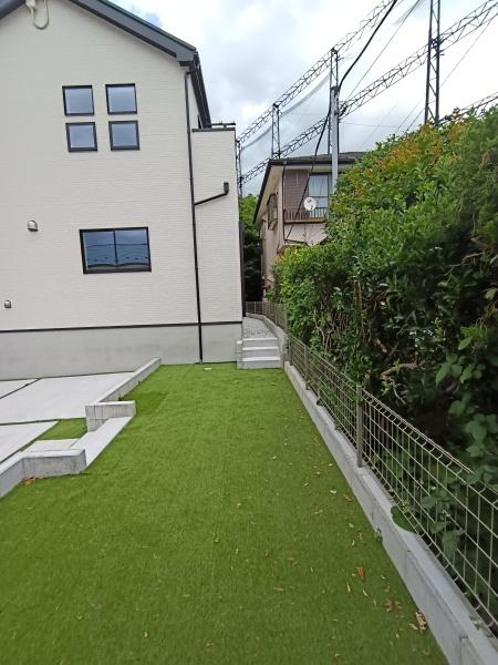 横浜市南区六ツ川３丁目の新築一戸建