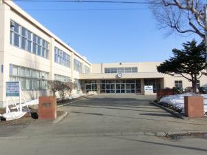 江別市大麻栄町の土地(江別市立大麻東中学校)
