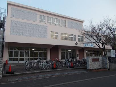 アルス麻生ステーションフロント　１０１平米　３面バルコニー(札幌市立北陽中学校)