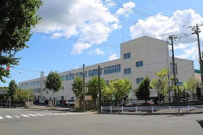 札幌市厚別区厚別南４丁目の土地(札幌市立青葉中学校)