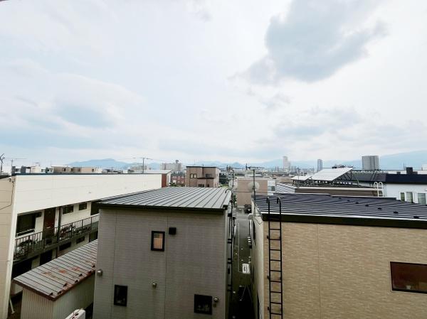 サーム八軒