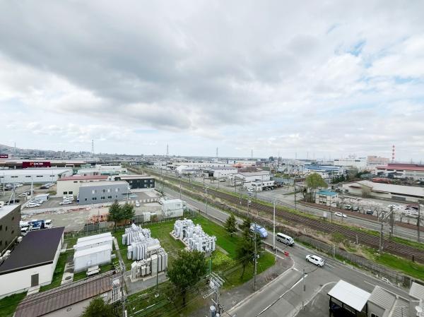 ロピア発寒駅前