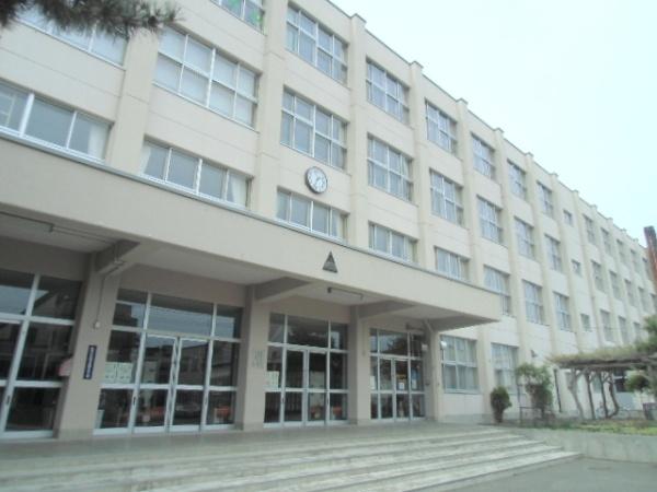 ファミール山鼻南15条(私立札幌静修高校)