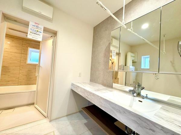 札幌市西区八軒九条東４丁目の新築一戸建