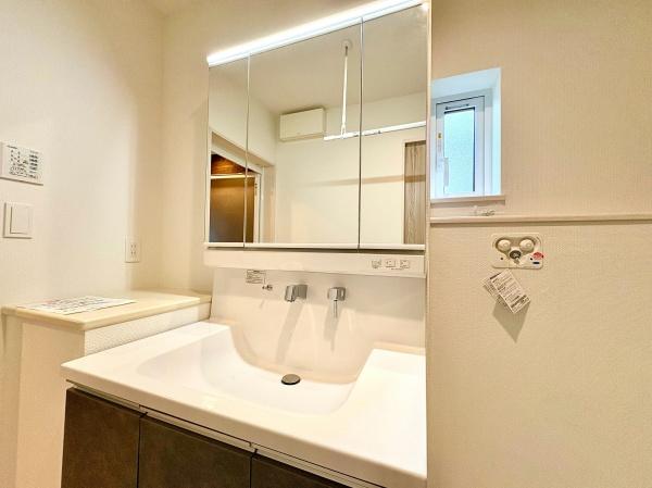 札幌市西区八軒九条東４丁目の新築一戸建