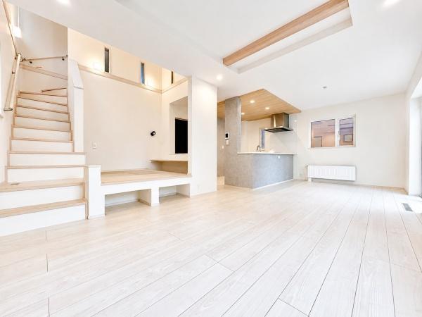 札幌市西区八軒九条東４丁目の新築一戸建