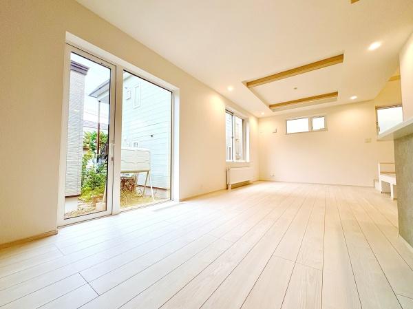札幌市西区八軒九条東４丁目の新築一戸建