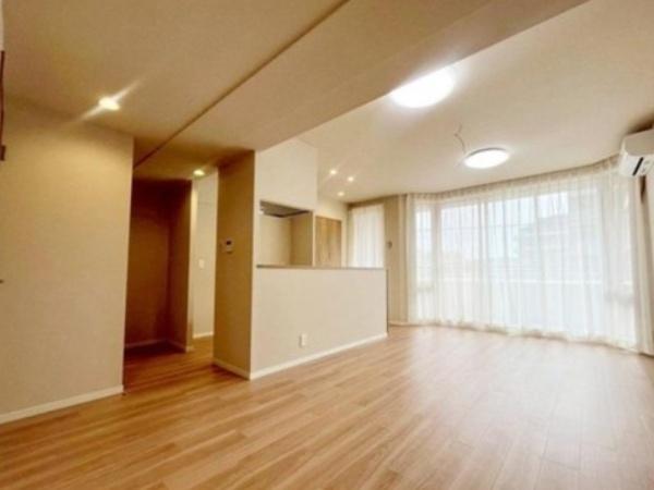 レクセルプラッツァ国立
