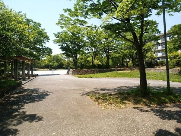 コープ野村府中武蔵野台３号棟(押立公園)