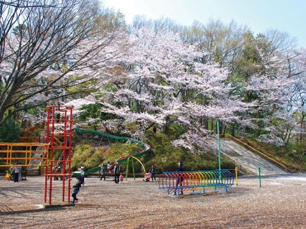 レールシティ西国分寺(黒鐘公園)
