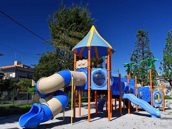 府中市分梅町3丁目(美好町公園)