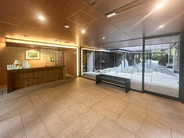 アトラス調布南棟（光の棟）
