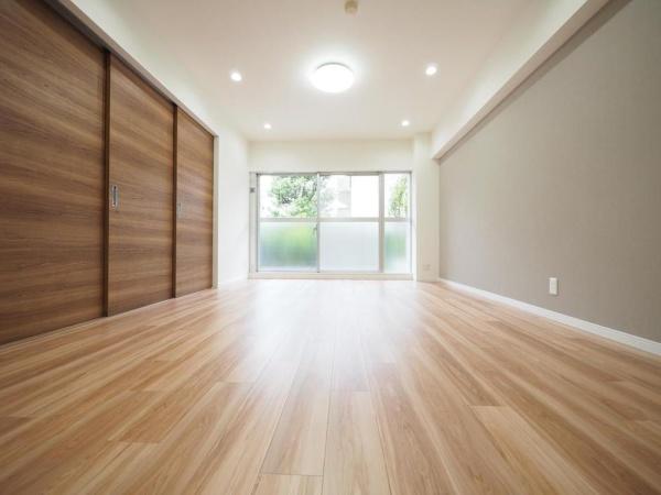 コープ府中武蔵野台 1号棟(リビング)