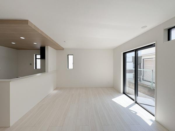 府中市小柳町４丁目　１号棟