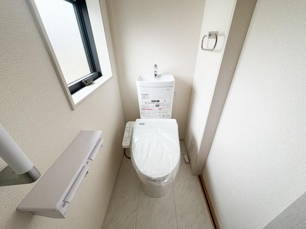府中市若松町３丁目　２号棟