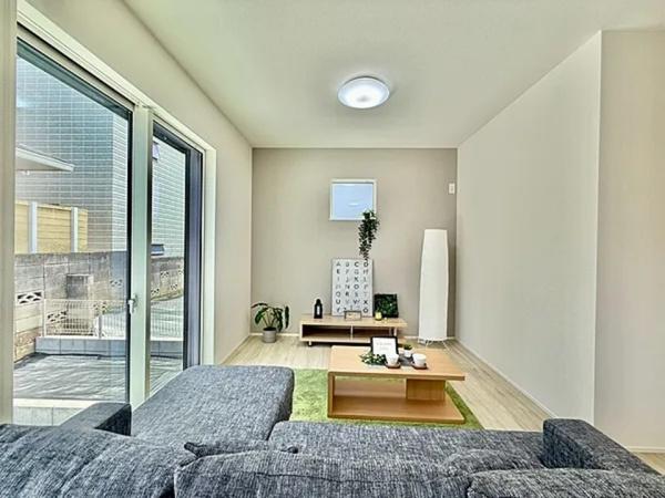 多摩市一ノ宮４丁目　２号棟
