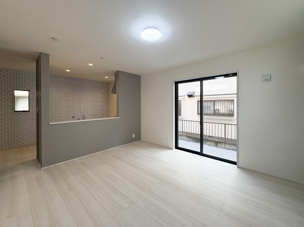 府中市小柳町4丁目(リビング)