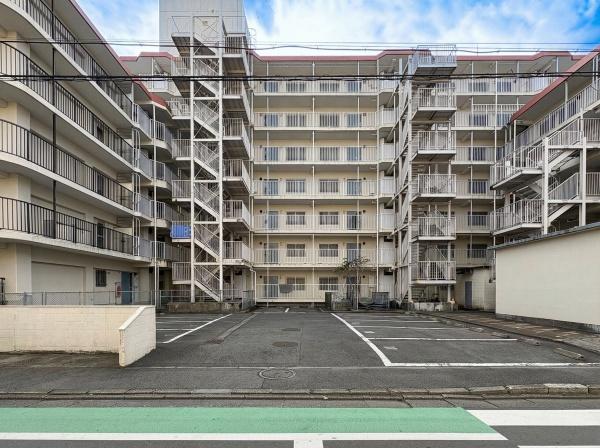 コープ野村府中是政