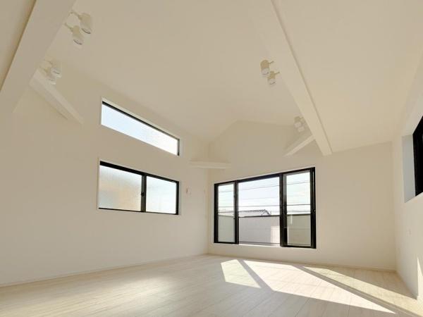 小金井市緑町３丁目　１号棟