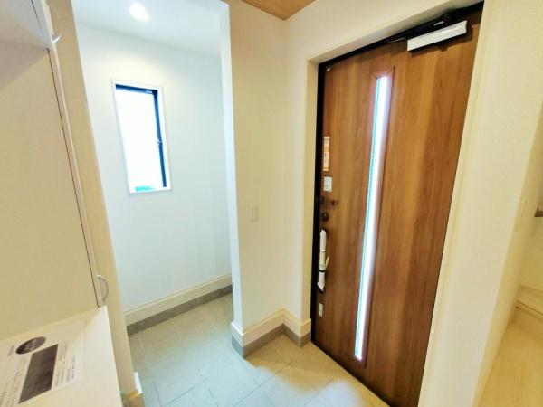 稲城市東長沼　４号棟