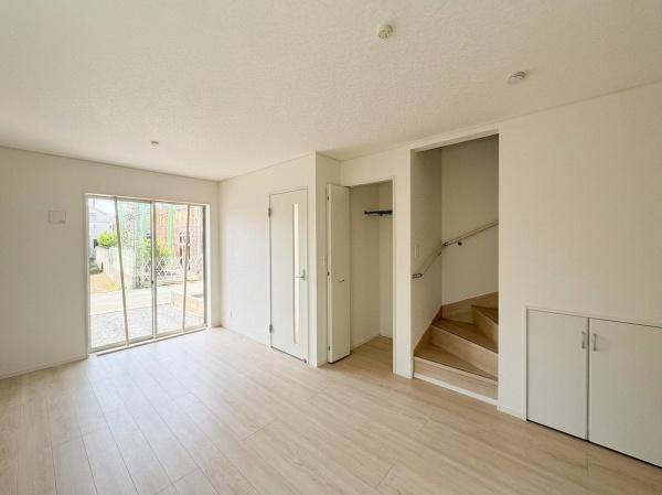 府中市晴見町３丁目　２号棟