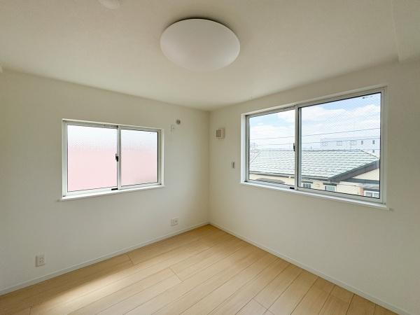 府中市日新町５丁目の中古一戸建て