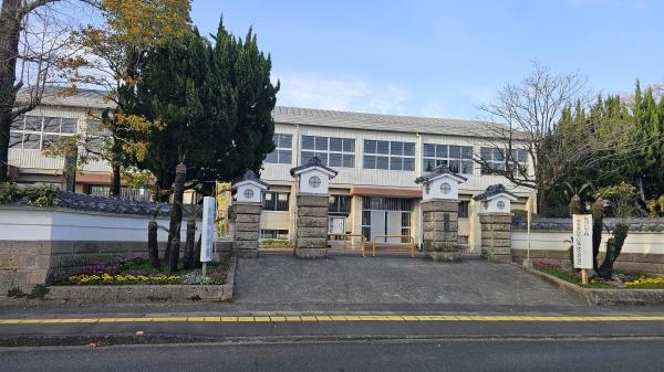 姶良市加治木町朝日町の土地(姶良市柁城小学校)