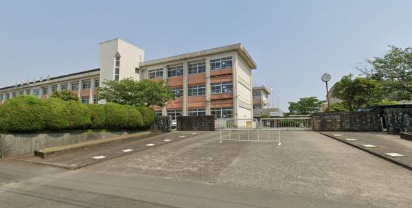 姶良市加治木町反土の土地(姶良市立加治木中学校)