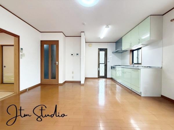 木更津市羽鳥野2丁目の中古一戸建て(リビング)