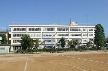 柏市花野井(柏市立田中中学校)