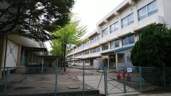 松戸市上本郷の新築一戸建(松戸市立上本郷小学校)