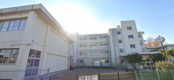 千葉市稲毛区小仲台8丁目(千葉市立小中台中学校)