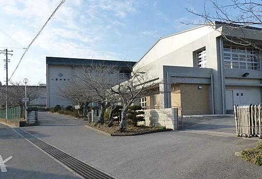 一宮町田町1丁目(一宮町立一宮中学校)